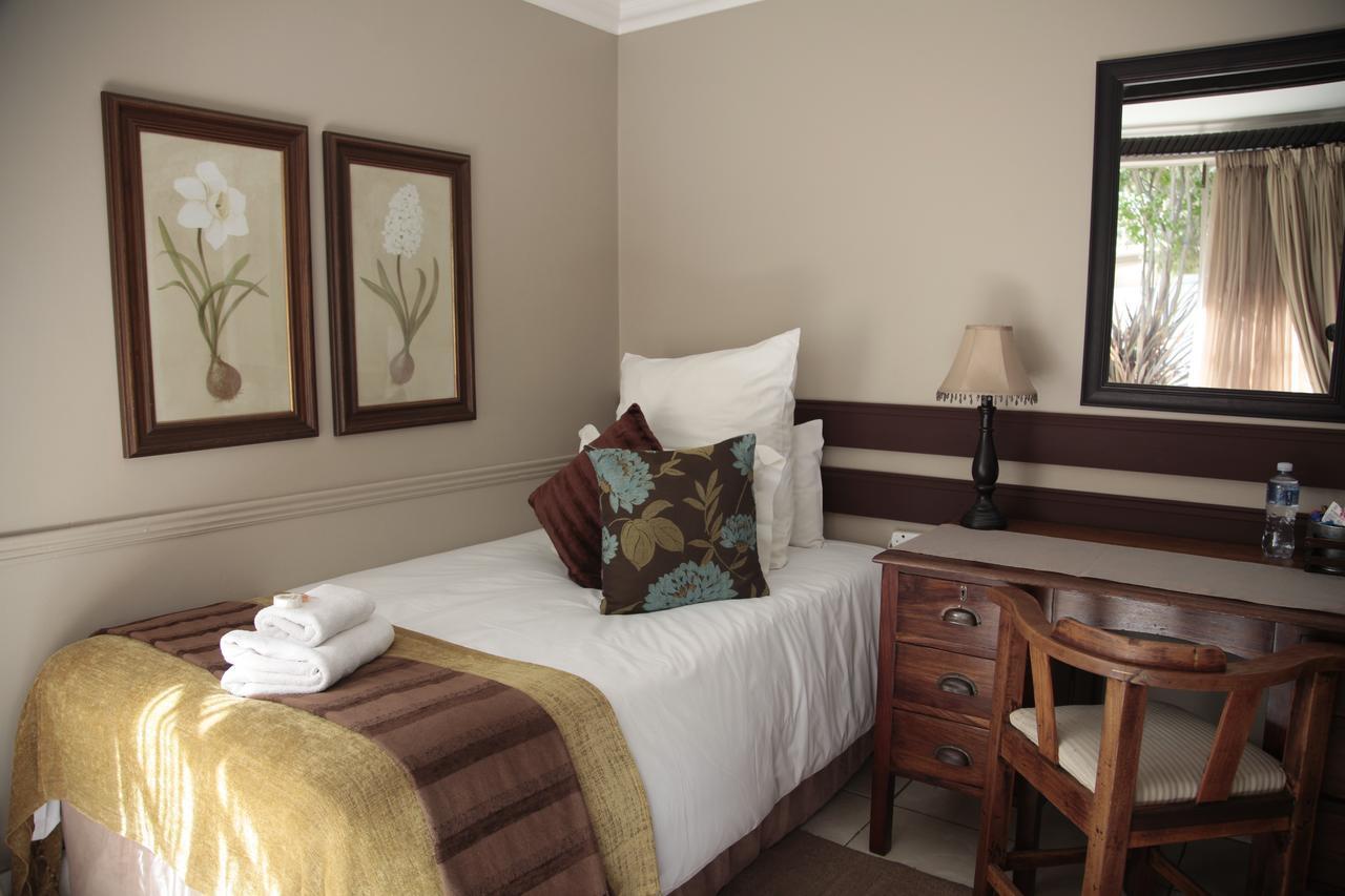 Lemon & Lime Guesthouse Bloemfontein Phòng bức ảnh